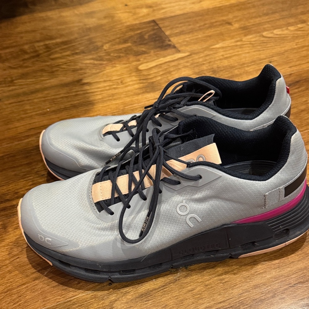 On Running Women’s Gray and Pink Athletic Shoes